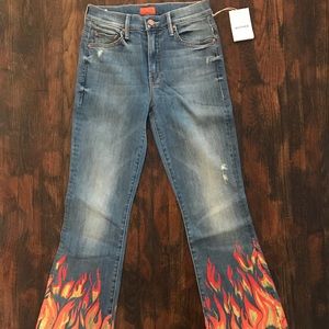 Mother Denim Insider Crop Fray Liar Liar 24